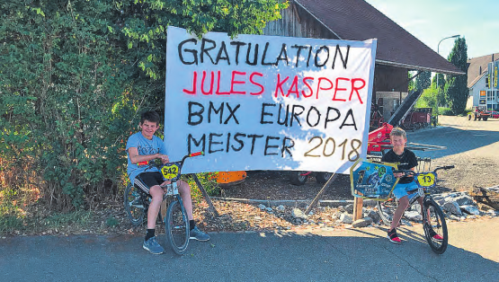 Willkommen zurück! Die Helden wurden zu Hause in Zetzwil von einem Begrüssungskomitee empfangen. (Bilder: zVg.)
