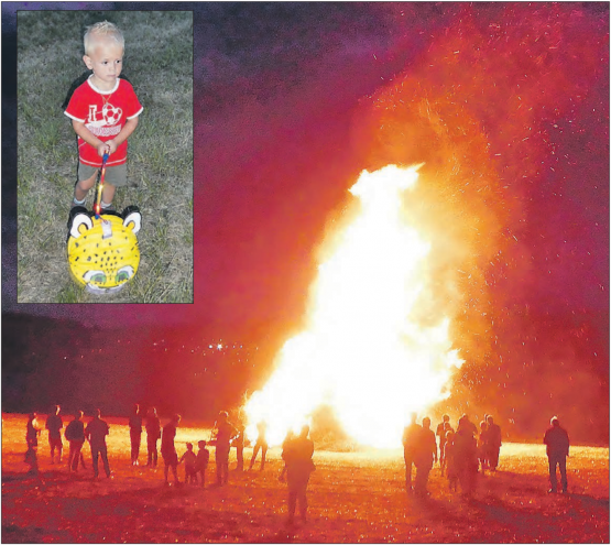 Stimmiger Abend im Kreis der Dorfgemeinschaft: Musikalische Darbietungen und gemütliches Beisammensein an der Bundesfeier in Beinwil am See.