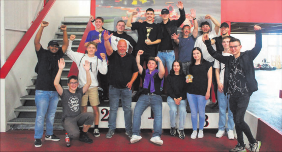 Abwechslungsreicher Ausflug: Die Lernenden der Fischer Reinach AG verbrachten einen informativen und spannenden Tag. (Bild: zVg.)