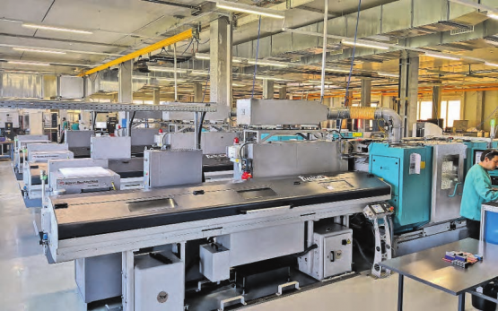 Präzision in allen Belangen: Bei diesen drei «Index»-Maschinen handelt es sich um hochkomplexe Fertigungszentren die eine Komplettbearbeitung in einer Aufspannung erlauben. (Bild: zVg.)