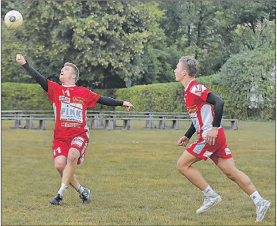 Weltklasse in Schlossrued: Dominik Gugerli (links, hier beim Zuspiel auf Schlagmann Johannes Jungclaussen), verstärkt erneut Vahingen/Enz. (Bild: Wolfgang Rytz)