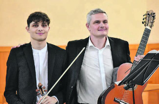 Für ein Konzert der Extraklasse zeigten sich David Zipperle und sein Sohn Jonathan in der Kirche Menziken verantwortlich. (Bilder: hg.)