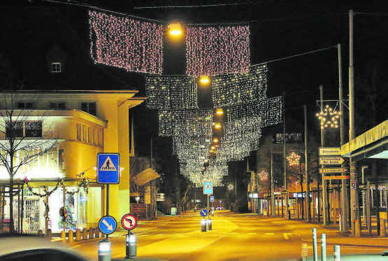 Der «Teppich» in Reinach wird auch in diesem Jahr erleuchtet. Dank LED-Technologie konnte der Stromverbrauch minimiert werden.