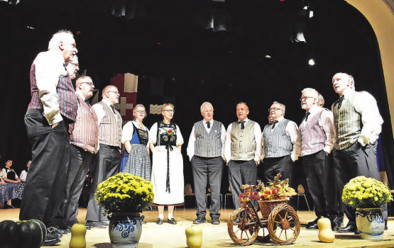 Das Jodlerchörli Beinwil am See lud zum abwechslungsreichen und stimmungsvollen Jodler-Obe ein. (Bild: hg.)