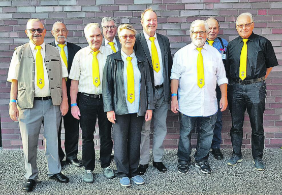 Der erweiterte Zentralvorstand: Sie alle helfen mit allen Kräften mit, dass der Volkssportverband VSL auch weiterh tadellos funktioniert, und dass vielleicht auch wieder neue Mitglieder begrüsst werden können. (Bilder: zVg.)