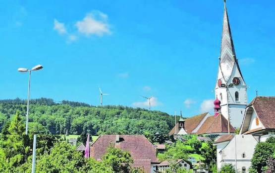 Visualisierung von Pfeffikon aus gesehen: Auch im Oberwynental wäre die Anlage erkennbar. (Bild: Screenshot Youtube)