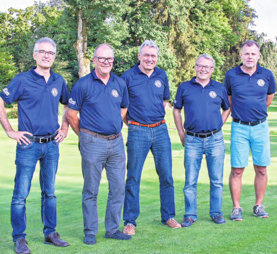 «We serve!»: Das OK, das Erfolgsgeschichte schrieb, (v.li.) Jürg Kohler, Beat Fischer, Dieter Sommer, Walter Keller und Jörg Meier. (Bild: zVg.)