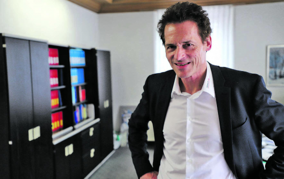 Peter Walz an seinem zweitletzten Arbeitstag: Seit dieser Woche ist er pensioniert – aber alles andere als im Ruhestand. Er hat eine Beratungsfirma gegründet und will sein Wissen und seine Erfahrung weiter zur Verfügung stellen..