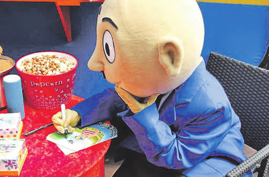 Hoher Besuch: Am Mittwoch 18. und 25. Juli wird Papa Moll im Bärenmarkt Reinach zu Besuch sein. (Bild: zVg.)