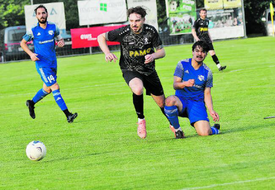 Orhan Hadzic erzielte den Treffer zum frühen 2:0, Gontenschwil kassierte am Ende noch eine «2:5-Packung». (Bild: Roland Jaus)