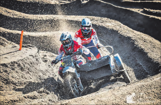 Es war eine beeindruckende Leistung, wie die Fahrer in diesen tiefen Rinnen fuhren.