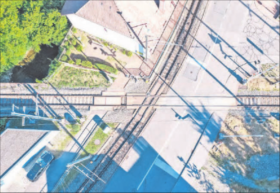 Durch Neugestaltung am Engelplatz Oberentfelden entsteht mehr Platz. Der Güterverkehr auf der SBB-Linie könnte intensiviert und das Angebot auf der WSB-Strecke verbessert werden. (Bild: zVg.)