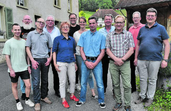 Blicken zur Standortsicherung von Handel und Gewerbe optimistisch in die digitale Zukunft: Die Vorstandsmitglieder des Regionalverbands Suhrental nach der öffentlichen Hauptversammlung. (Bild: aw.)