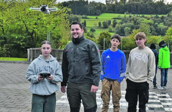 Steuern von und Filmen mit Drohnen: Selbst Anfänger erkennen die Möglichkeiten schnell. (Bilder: aw.)