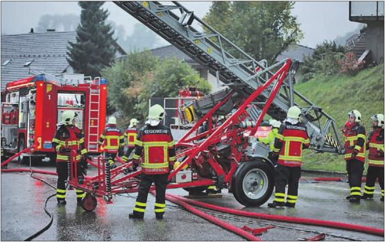 Bevor der Ernstfall eintrat: Die Hauptübung der Regiowehr Suhrental nahm in Staffelbach ihren vorgesehenen Lauf. (Bilder: zVg.)