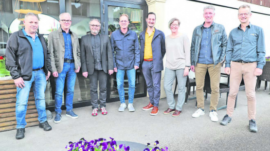 Das «Gwärbi Schöftland»-OK nach seiner ersten Sitzung (v.l.): Peter Zürcher, Daniel Brunner, Johannes Lehner, Daniel Hunziker, Markus Stutz, Katja Struck, David Faes, Dieter Bär (es fehlt Ueli Watzel). (Bild: rc.)