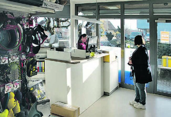 Für die Gesundheit der Tiere: Praxis an der Hauptstrasse 15 in Gunzwil mit grösserem, hellem Eingangsbereich. (Bild: uk.)