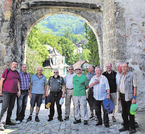 Auf Reisen: Der Männerchor Burg machte sich auf, um die Schönheiten von Thun zu entdecken. (Bild: zVg.)