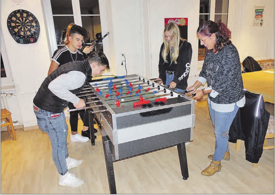 Jugendtreff: Spiel und Spass bieten Unterhaltung und eine sinnvolle Freizeitbeschäftigung. (Bilder: R.F.)