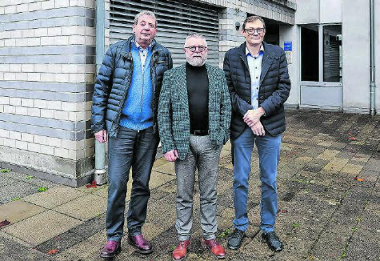 Gemeinsamer Standort am Marktplatz 2 in Reinach: Herbert Flury, Jürg Rubin und Oliver Flury freuen sich auf die Bürogemeinschaft. (Bild: zVg.)