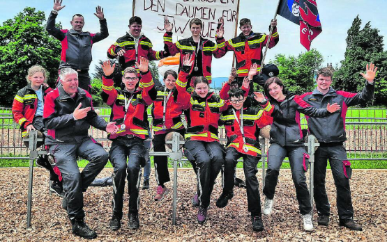 Der Fanclub reiste mit: Die Medaillen um den Hals zeugen von früheren Erfolgen. Jetzt ist der Nachwuchs gut trainiert am Start. (Bilder: zVg.)