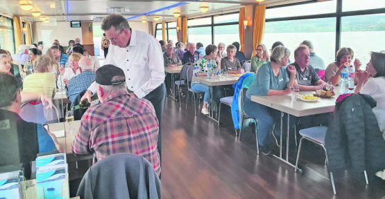 «Auf hoher See» lernten Neuzuzüger Birrwil besser kennen. (Bild: zVg)