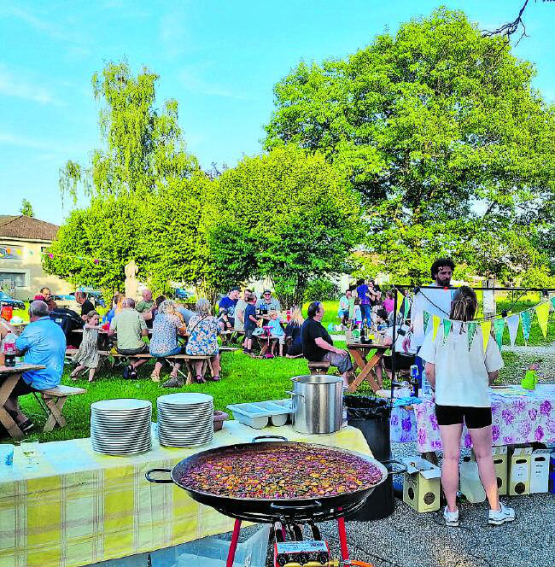 Die Paella wurde vor Ort zubereitet und war ein kulinarisches Highlight. (Bild: zVg.)