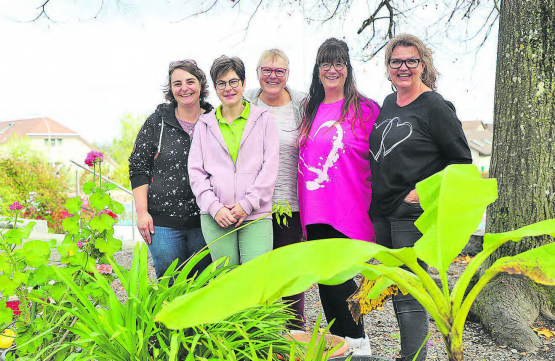 Die 1. Seetaler Pflanzentauschbörse war in jeder Hinsicht ein voller Erfolg. Der Vorstand des Landfrauenvereins Leutwil (v.l.): Jeanette Gloor, Renate Graf, Anita Wernli, Monica Walther, Vroni Fuhrer. (Bilder: rc.)