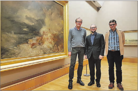 Langjährige Beschäftigung mit Turners riesigem Nachlass: Komponist Stefano Ghisleri (Mitte), zusammen mit dem Seetaler Clavichordisten Hansruedi Zeder und Poesiesommer-Leiter Ulrich Suter nach der Uraufführung in der Tate Britain, London.