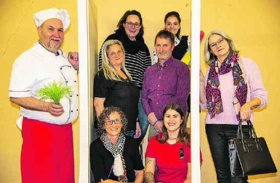 Die Theatergruppe Pfeffikon möchte den Zuschauern einen besonderen Leckerbissen zeigen. (Bild: zVg.)