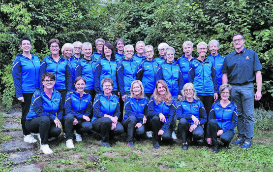 Die fröhliche Reisegruppe erlebte eine schöne Reise: Der Frauenturnverein Zetzwil war unterwegs in der Zentralschweiz. (Bild: zVg.)