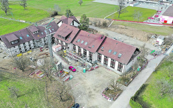 «Hof Rickenbach»: Das ehemalige Kloster der Arenberger Dominikanerinnen in Rickenbach wird momentan zu einem Zuhause für Demenzbetroffene umgebaut. (Bild: zVg.)