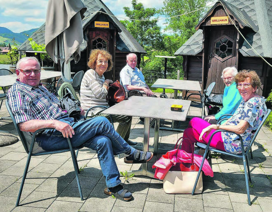 Die Seniorenreisen der reformierten Kirchgemeinde Kulm führen die Teilnehmenden zum Naturpark Gantrisch am Ufer des Dittligsees. (Bild: zVg.)