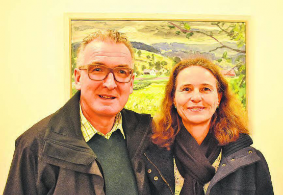 Denise und Urs Wunderlin wurden von der Ortsbürgerversammlung in ihre Reihen aufgenommen. (Bild: hg.)