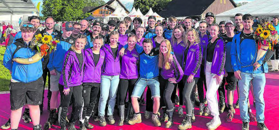 Die Damenriege und der Turnverein Staffelbach reisten gemeinsam ans Verbandsturnfest ins luzernische Neuenkirch. (Bild: zVg.)