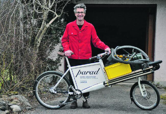 Gutgelaunt: Marc Schwyter freut sich darauf, am Märt vom kommenden Wochenende mit den Besuchern ihre Velos strassentauglich zu machen. (Bild: zVg.)