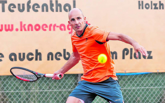 Titelverteidiger Philippe Ruch (R1, TC Teufenthal): Vom Kronfavoriten in der Altersklasse 45+ wird ein erneuter Titelgewinn geradezu erwartet. (Bild: Fabio Baranzini)