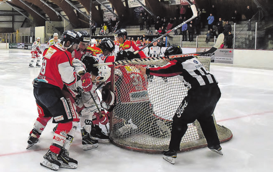 Trotz gebündelter Defensivkräfte eine weitere Niederlage: Gegen des SC Heriasau kassierten die Red Lions Reinach eine weitere Niederlage. (Bild: mars.)