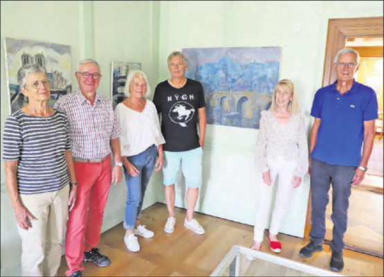 Der Vorstand des Vereins «Freunde des Werks von Kurt Hediger», mit Präsident Martin Heiz (2.v. links) und Hedigers Lebenspartnerin Erika Gloor (2. v. rechts), freut sich auf die Ausstellung im Museum Schneggli. (Bild: rc.)