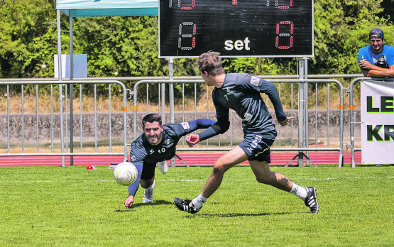 Oberentfeldens Faustballer holen Rang fünf am Champions Cup. (Bild: zVg.)