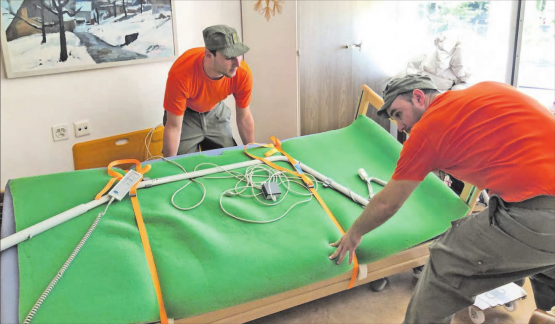 Anpacken im Pflegezentrum Sonnenberg. Für elf Angehörige der ZSO aargauSüd war es ein intensiver Tag. (Bilder: zVg.)