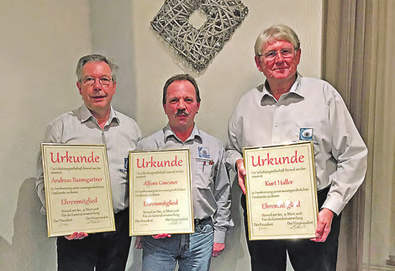Die neuen Ehrenmitglieder: Andreas Baumgartner, Alfons Gmeiner und Kurt Haller (von links nach rechts). (Bilder: zVg.)