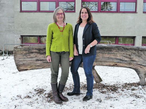 Sibylle Heizmann (links) und Nadja Voramwald: Bis zum Sommer 2025 werden die beiden Frauen bei der Schulsozialarbeit aargauSüd im Tandem arbeiten. (Bilder: René Fuchs)