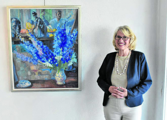 Galeristin Anna-Verena Hoffmann lädt am Gontenschwiler Festsonntag zur Besichtigung der Kurt Hediger Ausstellung in der Galerie Schlössli ein. (Bild: hg.)