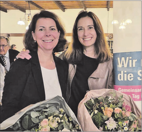 Karin Faes (links) gemeinsam mit Maja Riniker an der Generalversammlung der FDP Bezirk Kulm. (Bild: zVg.)