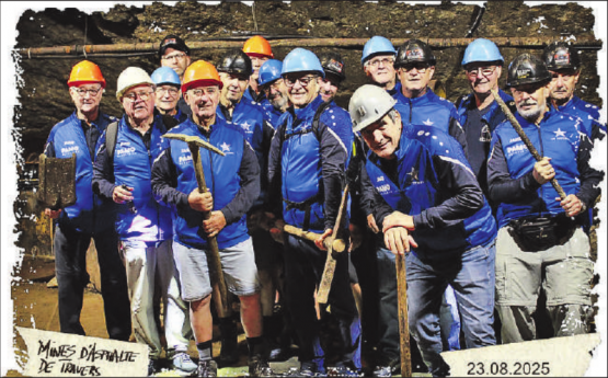 In La Presta erfuhren die Turner viel Wissenswertes über die Asphaltminen. (Bild: zVg.)