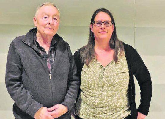 Je ein Präsent erhielten Martina Müller, welche in den Vorstand gewählt wurde und Max Hunziker für seine langjährigen, treuen Dienste für den NVVO.