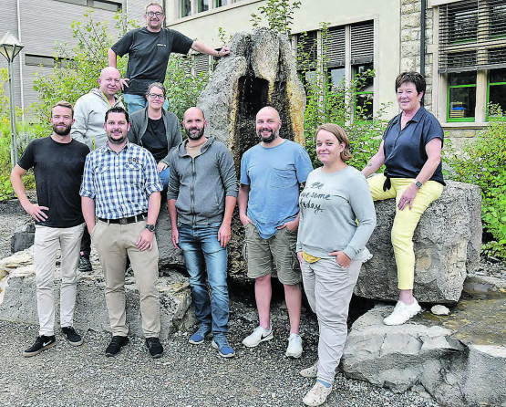 Das OK-Team für die Schöftler Conaction formiert sich: Marcel Hauri, Dani Bollier, Sandra Perazzi, Roman Holenstein, Alain Marti, Marco Kunz, Ilario Schenker, Stefanie Moser und Trudy Müller v. l. o. n. r. u., Sabine Schläpfer und Marc Lehner abwesend. (Bild: aw.)