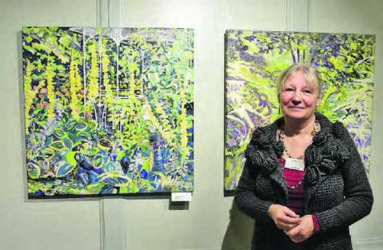 Elvira Schmed, Künstlerin und Kuratorin der Sonderausstellung im Schneggli hat einen faszinierenden Querschnitt durch die Schätze der Sammlung zusammengestellt. (Bilder: hg.)