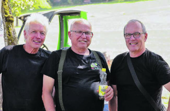 Die Töffahrer sind Freunde, sind Familie: (v.l.) Vic Leutwyler, «Whisky» Leutwyler und Jules Giger, der Gemeindeammann von Reinach.